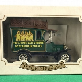 First Class Diecast Models by Toy Hunter UK